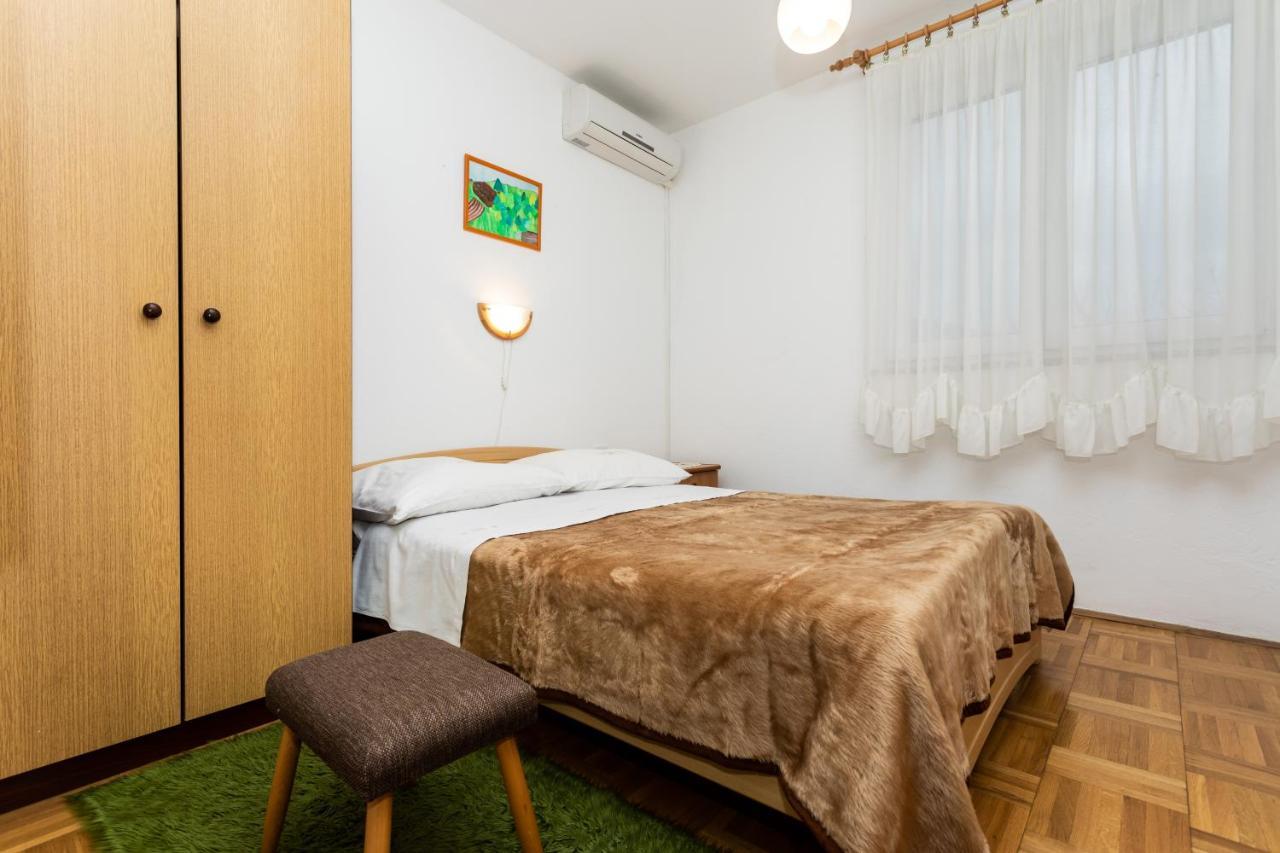 Rooms & Studio Apartment Mira Baška Kültér fotó