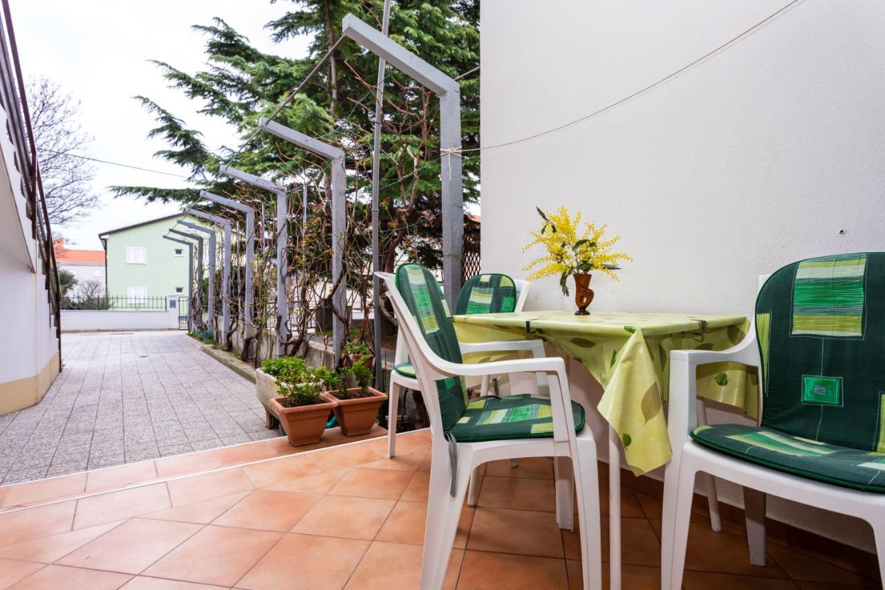 Rooms & Studio Apartment Mira Baška Kültér fotó