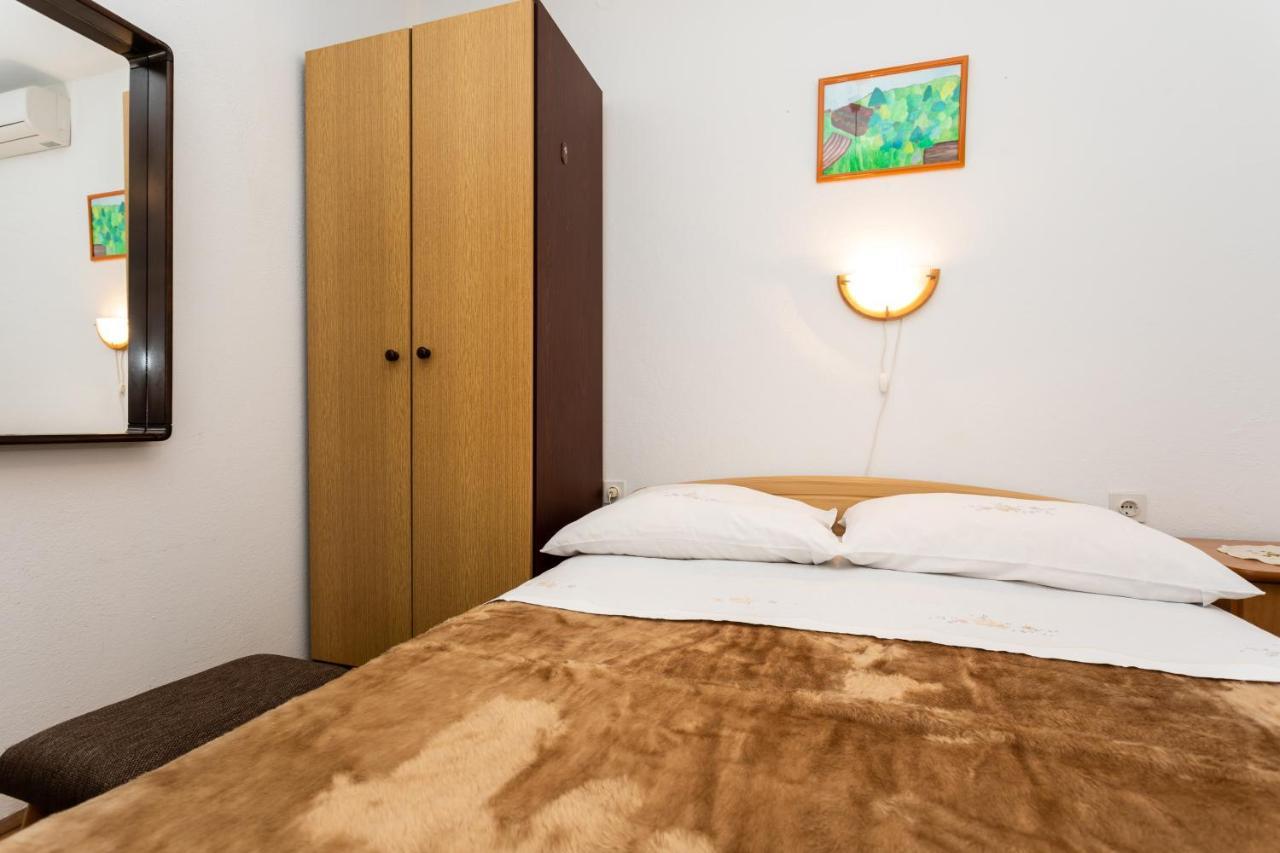 Rooms & Studio Apartment Mira Baška Kültér fotó