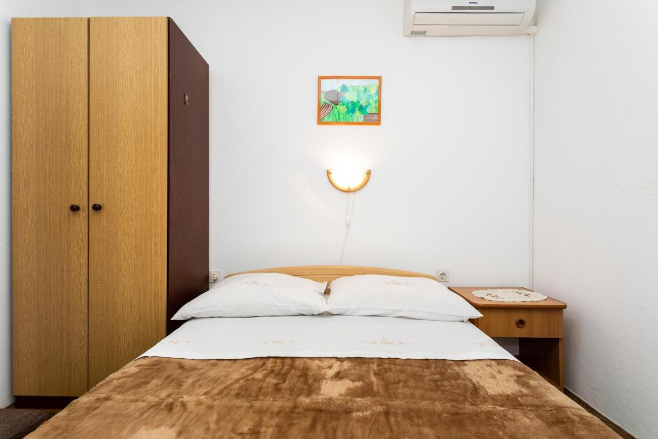 Rooms & Studio Apartment Mira Baška Kültér fotó