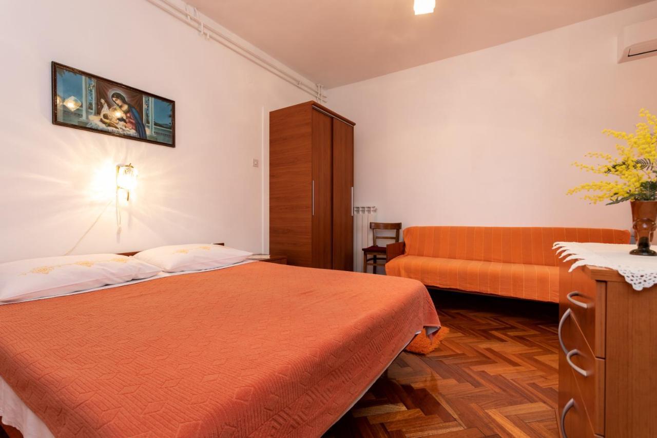 Rooms & Studio Apartment Mira Baška Kültér fotó