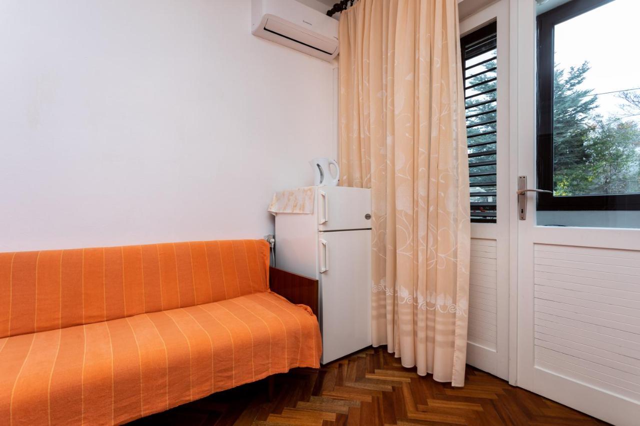 Rooms & Studio Apartment Mira Baška Kültér fotó