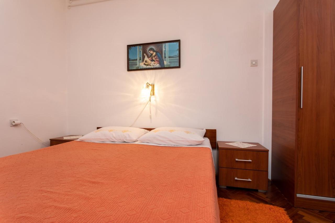 Rooms & Studio Apartment Mira Baška Kültér fotó
